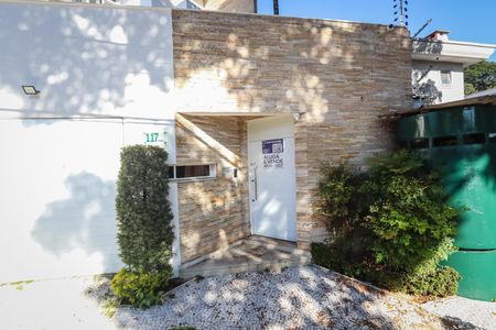 Casa para alugar com 700m², 4 quartos e 5 vagasFachada com placa