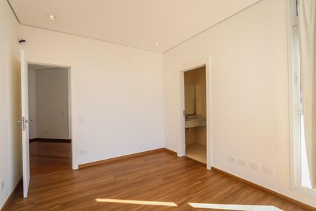 Casa para alugar com 700m², 4 quartos e 5 vagasSuite 4