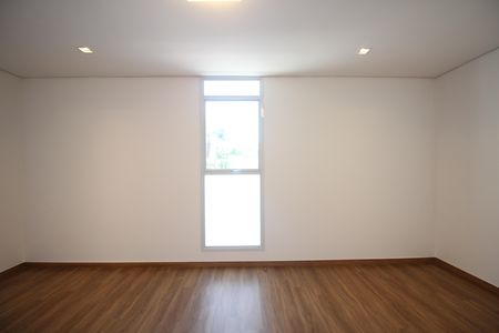 Casa para alugar com 700m², 6 quartos e 5 vagasCloset da Suíte Master