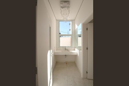 Casa para alugar com 700m², 6 quartos e 5 vagasLavabo