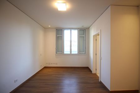 Casa para alugar com 700m², 6 quartos e 5 vagasSuíte 2