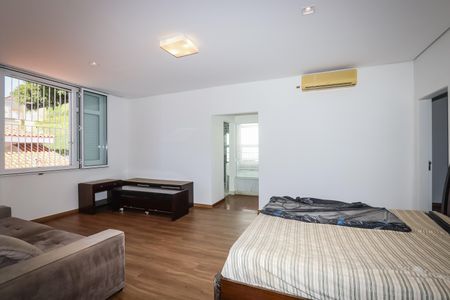 Casa para alugar com 700m², 4 quartos e 5 vagasSuite Master