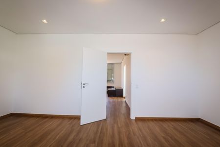 Casa para alugar com 700m², 4 quartos e 5 vagasCloset da Suite Master