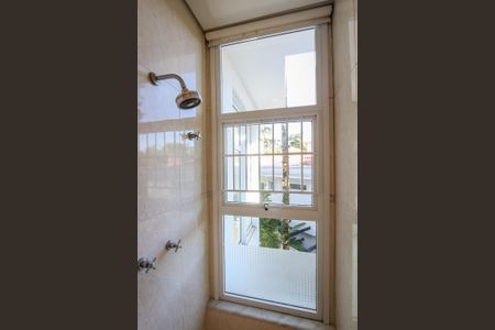 Casa para alugar com 700m², 4 quartos e 5 vagasBanheiro da Suite 4