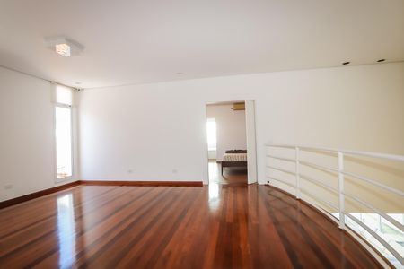 Casa para alugar com 700m², 4 quartos e 5 vagasHall da Suite Master