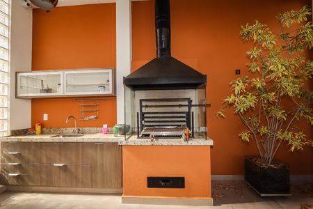 Casa para alugar com 700m², 4 quartos e 5 vagasÁrea comum - Churrasqueira