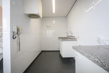 Casa para alugar com 700m², 4 quartos e 5 vagasÁrea de Serviço