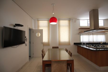 Casa para alugar com 700m², 6 quartos e 5 vagasCozinha