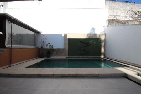 Casa para alugar com 700m², 6 quartos e 5 vagasPiscina