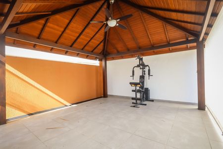 Casa para alugar com 700m², 4 quartos e 5 vagasÁrea comum - Academia