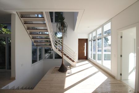 Casa à venda com 6 quartos, 700m² em Jardim Guedala, São Paulo