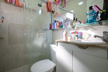 Casa de condomínio à venda com 128m², 2 quartos e 2 vagasBanheiro Suíte 