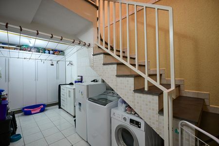 Casa de condomínio à venda com 128m², 2 quartos e 2 vagasÁrea de Serviço 