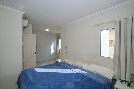 Casa de condomínio à venda com 128m², 2 quartos e 2 vagasSuíte