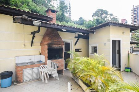 Casa de condomínio à venda com 128m², 2 quartos e 2 vagasChurrasqueira