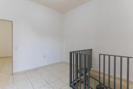 Quarto 2 de casa para alugar com 2 quartos, 75m² em Jardim Elisa Maria, São Paulo