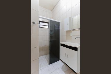 Casa à venda com 75m², 2 quartos e 1 vaga Casa à venda com 75m², 2 quartos e 1 vagaBanheiro