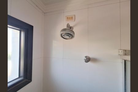 Apartamento para alugar com 120m², 3 quartos e 4 vagasBanheiro Quarto 1