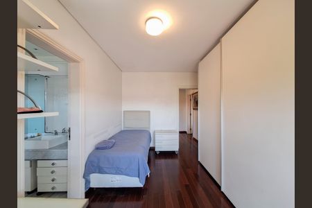 Apartamento para alugar com 120m², 3 quartos e 4 vagasQuarto 2