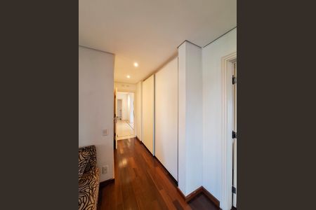 Apartamento para alugar com 120m², 3 quartos e 4 vagasHall