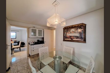 Apartamento para alugar com 120m², 3 quartos e 4 vagasCopa