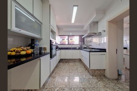 Apartamento para alugar com 120m², 3 quartos e 4 vagasCozinha