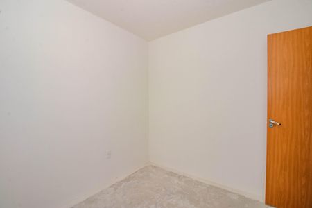 Quarto 1 de apartamento à venda com 2 quartos, 34m² em Rubem Berta, Porto Alegre