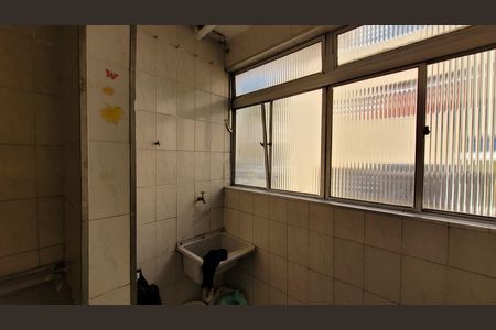 Apartamento para alugar com 65m², 2 quartos e 1 vagaÁrea de Serviço