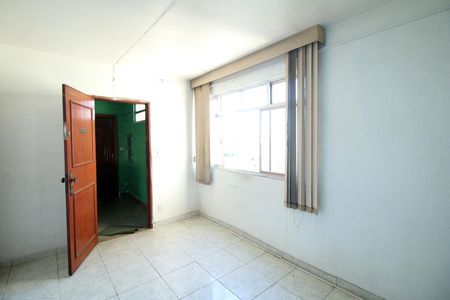 Sala de apartamento à venda com 1 quarto, 37m² em Irajá, Rio de Janeiro