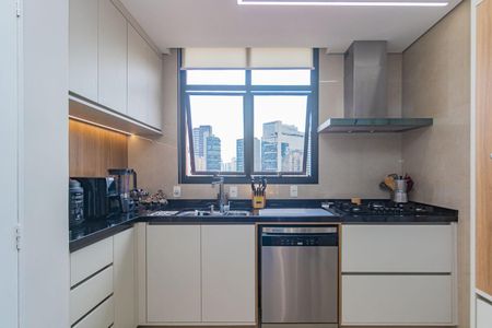 Apartamento à venda com 115m², 3 quartos e 2 vagas Apartamento à venda com 115m², 3 quartos e 2 vagasCozinha