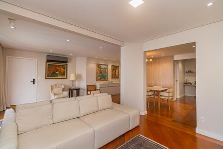 Sala de apartamento à venda com 3 quartos, 115m² em Vila Olímpia, São Paulo