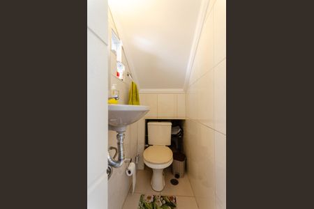 Casa de condomínio à venda com 57m², 2 quartos e 1 vagaLavabo