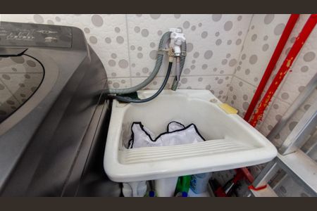 Casa de condomínio à venda com 57m², 2 quartos e 1 vagaÁrea de Serviço