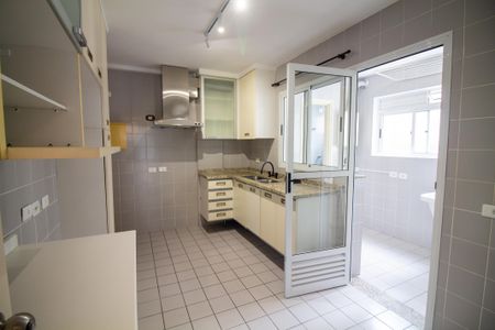 Apartamento para alugar com 101m², 3 quartos e 2 vagasCozinha