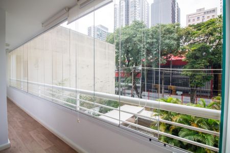 Apartamento para alugar com 101m², 3 quartos e 2 vagasVaranda