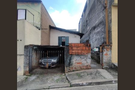 Fachada  de casa à venda com 3 quartos, 125m² em Vila Liviero, São Paulo