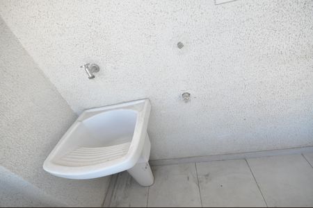 Área de Serviço de apartamento para alugar com 2 quartos, 42m² em Vila Santa Terezinha (zona Norte), São Paulo