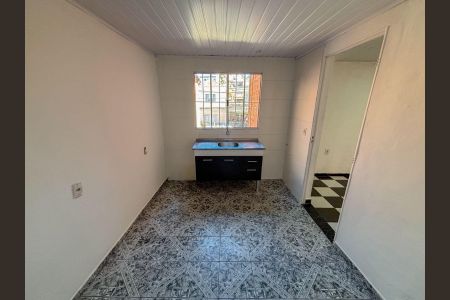 Cozinha de casa para alugar com 1 quarto, 38m² em Vila Santista, São Paulo
