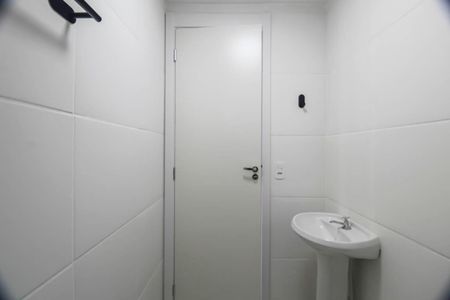 Apartamento para alugar com 37m², 2 quartos e 1 vaga Apartamento para alugar com 37m², 2 quartos e 1 vagaBanheiro