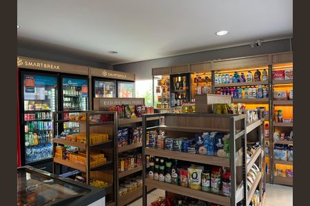 Apartamento para alugar com 33m², 1 quarto e sem vagaMinimercado