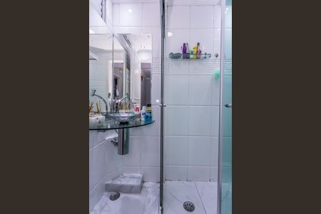 Apartamento à venda com 60m², 2 quartos e 1 vaga Apartamento à venda com 60m², 2 quartos e 1 vagaBanheiro