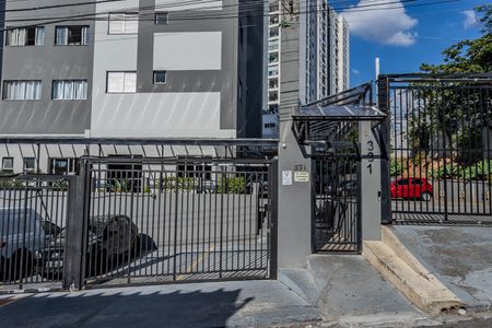 Apartamento à venda com 60m², 2 quartos e 1 vaga Apartamento à venda com 60m², 2 quartos e 1 vagaFachada