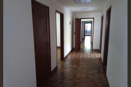 Casa para alugar com 4 quartos, 480m² em Pacaembu, São Paulo