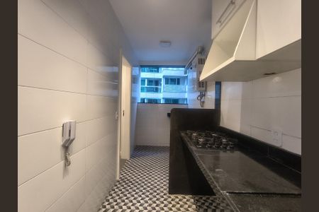 Apartamento à venda com 86m², 2 quartos e 1 vagaCozinha