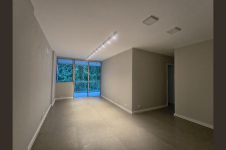 Apartamento à venda com 86m², 2 quartos e 1 vagaSala