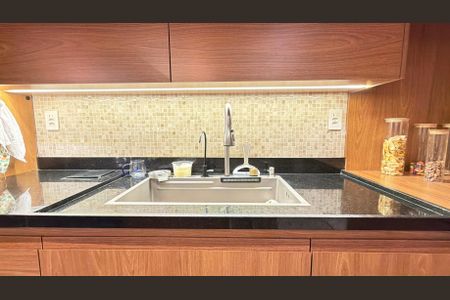 Apartamento à venda com 92m², 2 quartos e 2 vagas