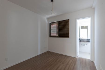 Apartamento à venda com 79m², 3 quartos e 2 vagasQuarto 3