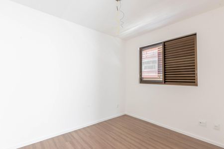 Apartamento à venda com 79m², 3 quartos e 2 vagasQuarto 2
