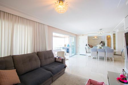 Apartamento à venda com 128m², 3 quartos e 3 vagasSala