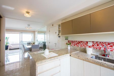 Apartamento à venda com 128m², 3 quartos e 3 vagasCozinha